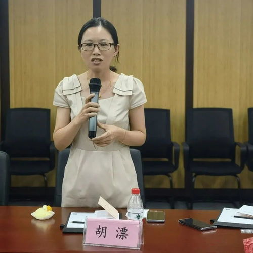 綻放智慧之花 浙江女律師以花寄情，共慶華誕