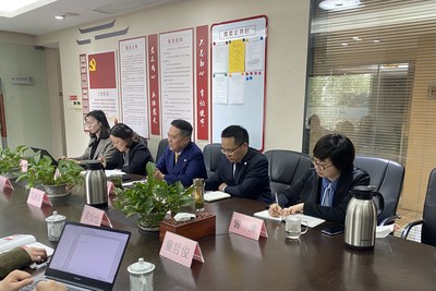 浙江圣港律師事務(wù)所主任馬康華一行蒞臨我所交流